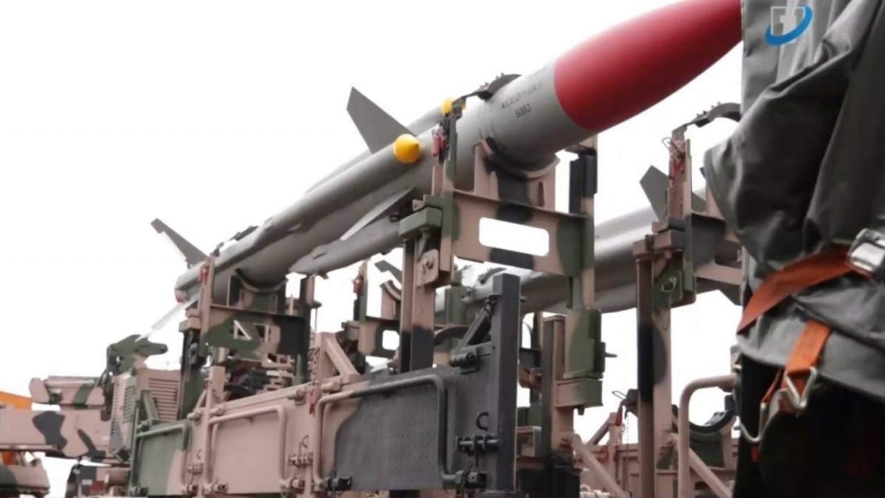 Foto - 'Türkiye'ye düşmanlık etmeyi bıraktık' demişlerdi! Roketatar, füze ve çok sayıda obüs aldılar