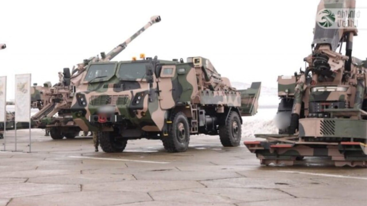 Foto - 'Türkiye'ye düşmanlık etmeyi bıraktık' demişlerdi! Roketatar, füze ve çok sayıda obüs aldılar