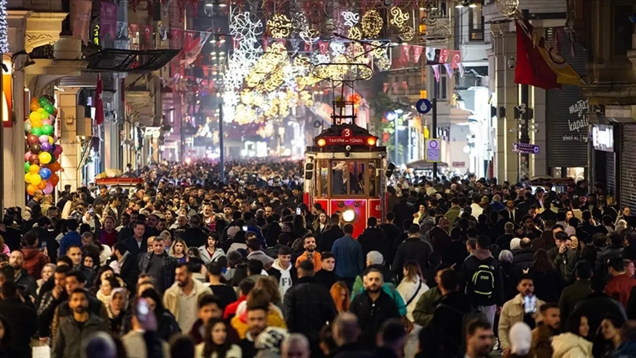 Foto - Türkiye’ye göç edenlerin sayısı geçen yıl yüzde 25 arttı! En çok göç alınan ülke herkesi ters köşe yaptı