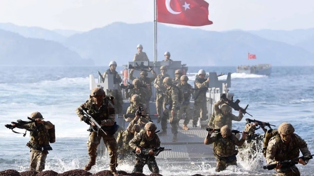 Foto - Türkiye'ye kafa tutmaya kalkan Yunanistan'ın askeri gücü gündem oldu: 227 savaş uçağı, 1362 adet tank