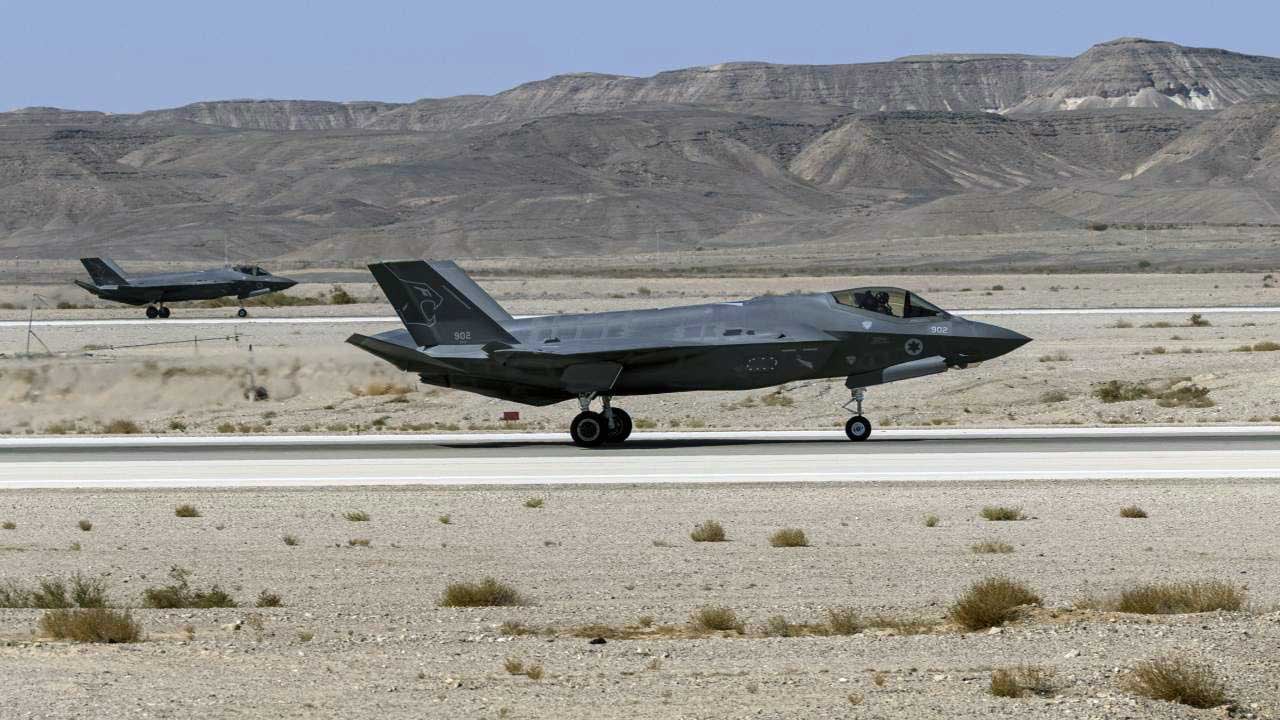 Foto - Türkiye'ye karşı birleştiler! Çok sayıda savaş uçağı katıldı