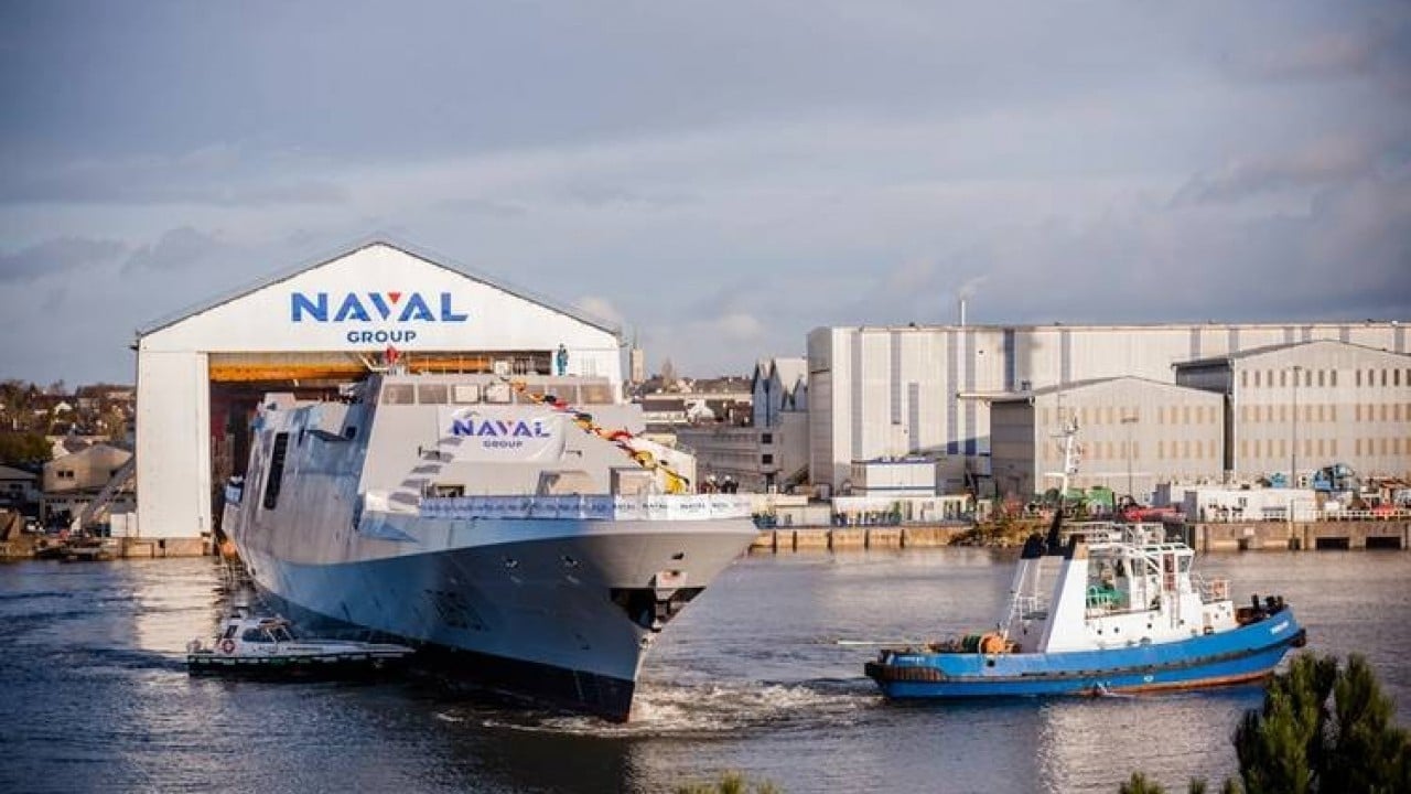 Foto - 'Türkiye'ye karşı savaş gemisi alıyoruz' diyorlardı! Gemileri daha tersanedeyken alev aldı