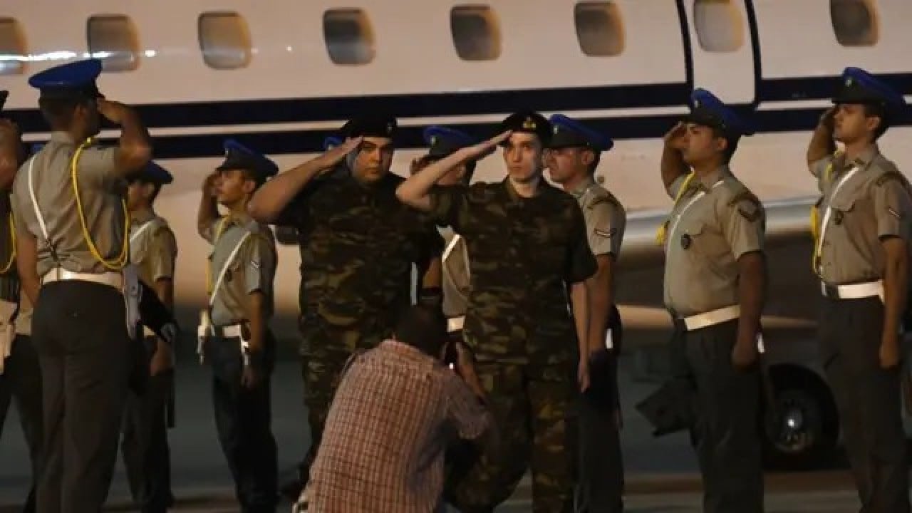 Foto - Türkiye'ye savaş açan ülkede askerler ayağa kalktı: Biz bu savaşta yokuz, askeri üssü kapatın