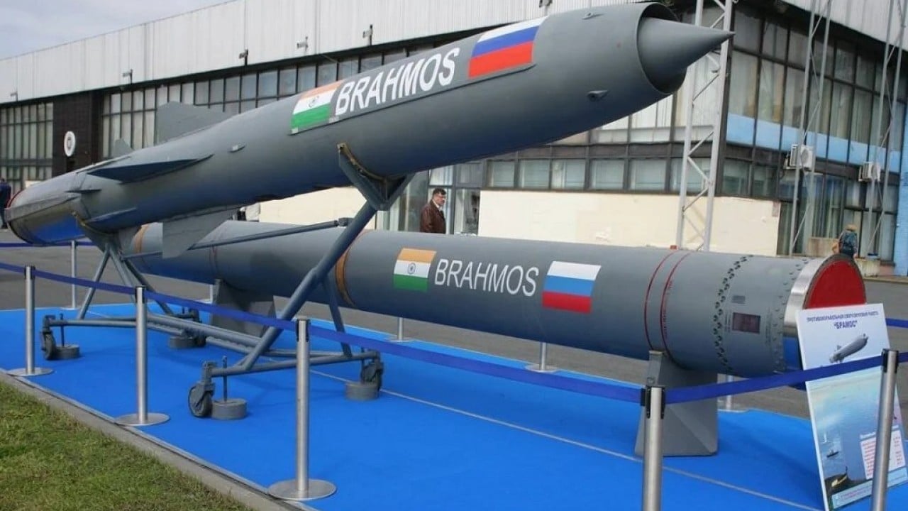 Foto - 'Türkiye'yi cehenneme çeviririz' ' diyorlardı! 800 km menzilli füze alıyorlar