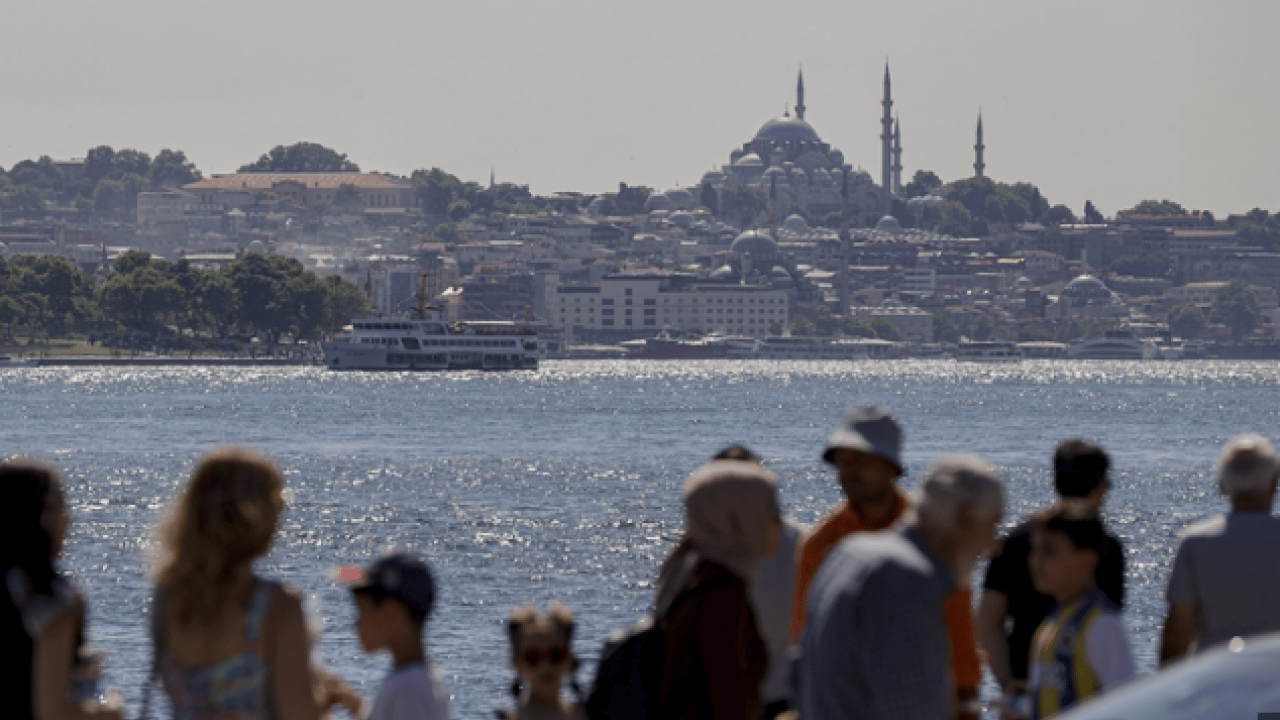 Foto - Akın akın Türkiye'ye geliyorlar! Trafik yarı yarıya arttı!