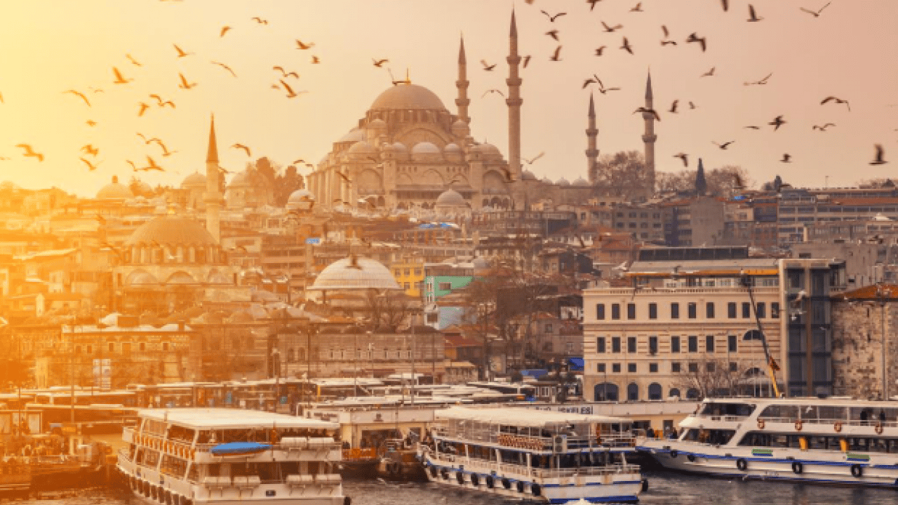 Foto - Akın akın Türkiye'ye geliyorlar! Trafik yarı yarıya arttı!