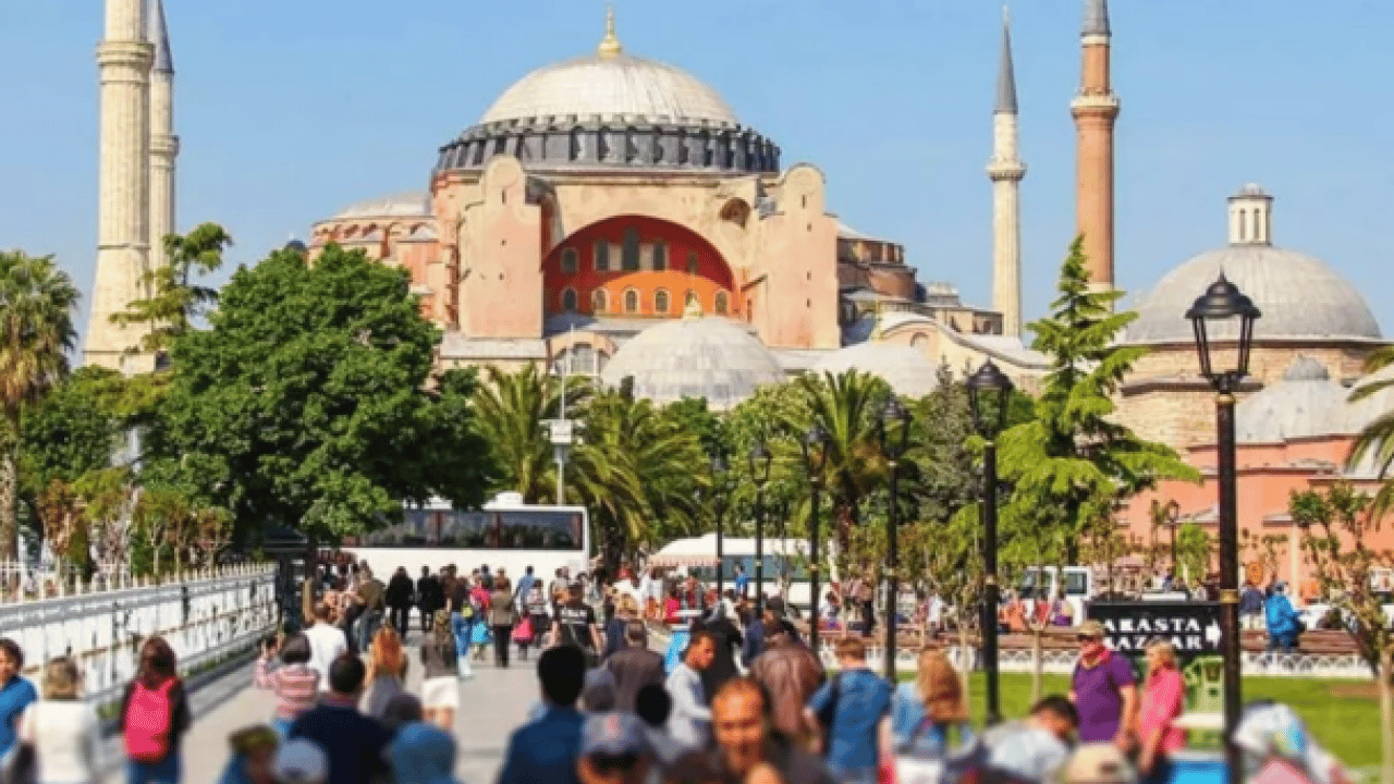 Foto - Akın akın Türkiye'ye geliyorlar! Trafik yarı yarıya arttı!