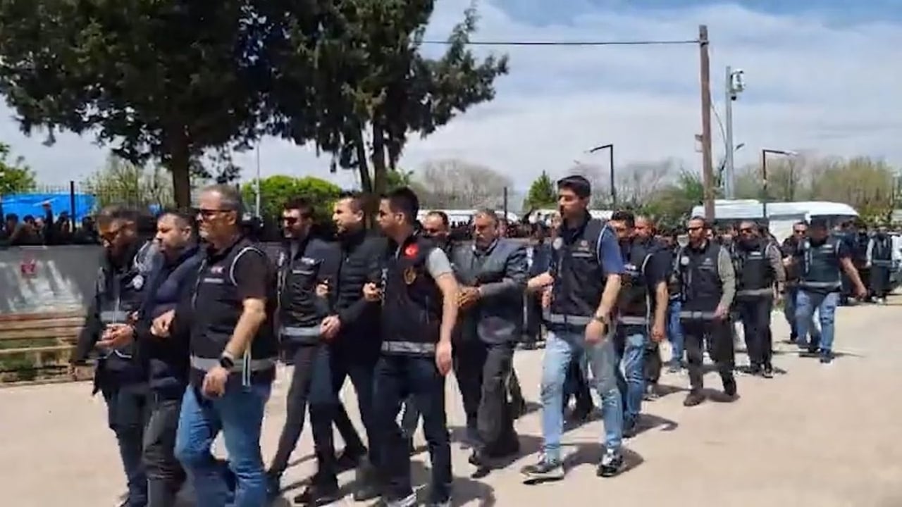 Foto - Türkiye’yi sallayan operasyonda yeni gelişme! AK Partili belediye başkanı tutuklandı