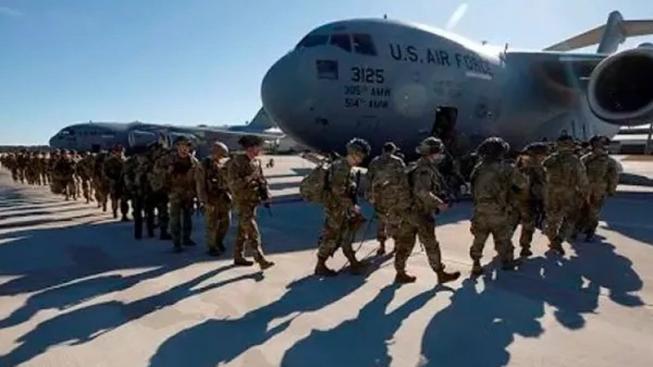 Foto - 'Türkiye'yi vuracağız' diyen ülkede halk ayağa kalktı: Savaş istemiyoruz, askeri üsleri kapatın