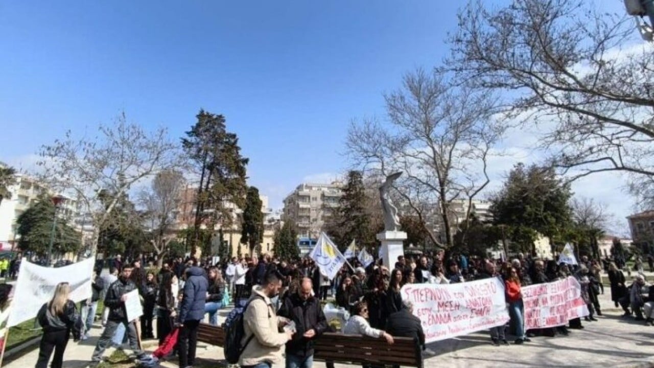 Foto - 'Türkiye'yi vuracağız' diyen ülkede halk ayağa kalktı: Savaş istemiyoruz, askeri üsleri kapatın