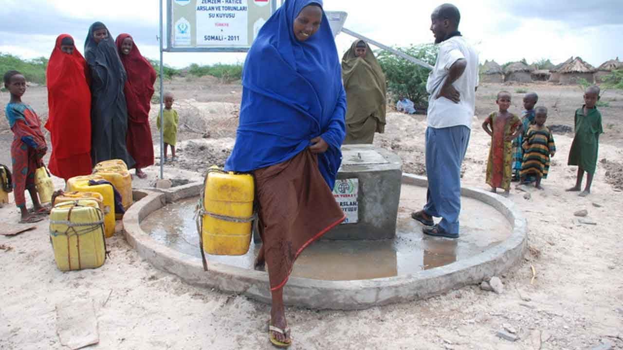 Foto - Türkler suyu buldu! 1000'den fazla kuyu açtı