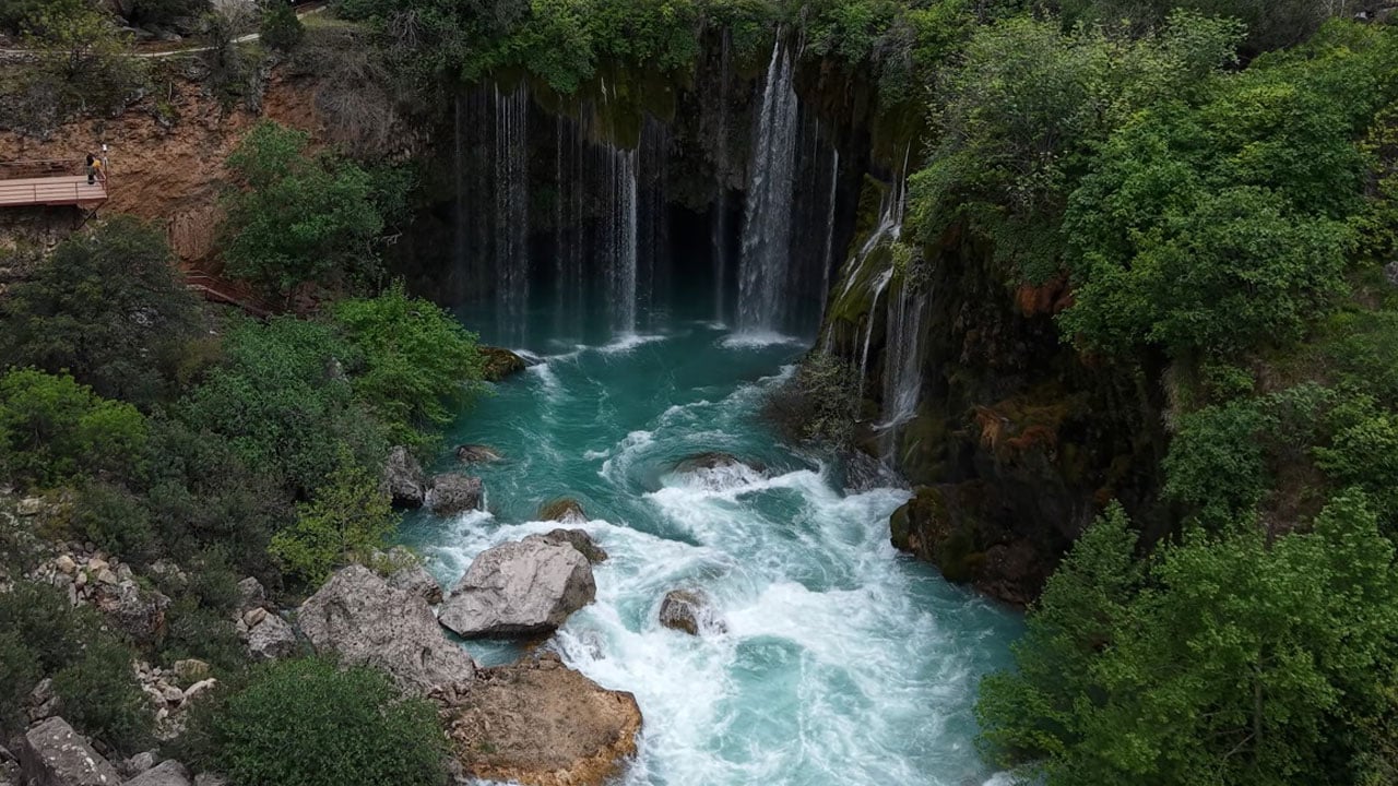 Foto - Turkuaz rengiyle görenleri büyülüyor! Mersin'in saklı güzelliği