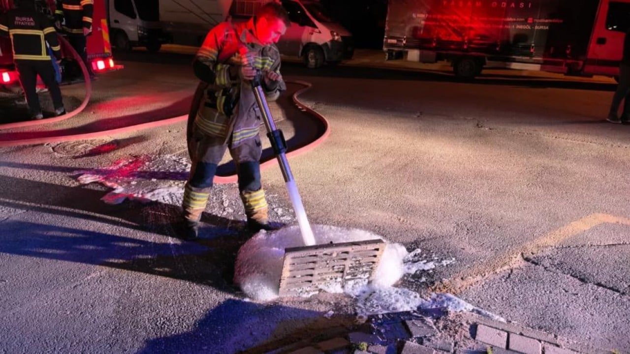 Foto - Tuvalette çakmak çaktı Mahalleyi havaya uçuruyordu