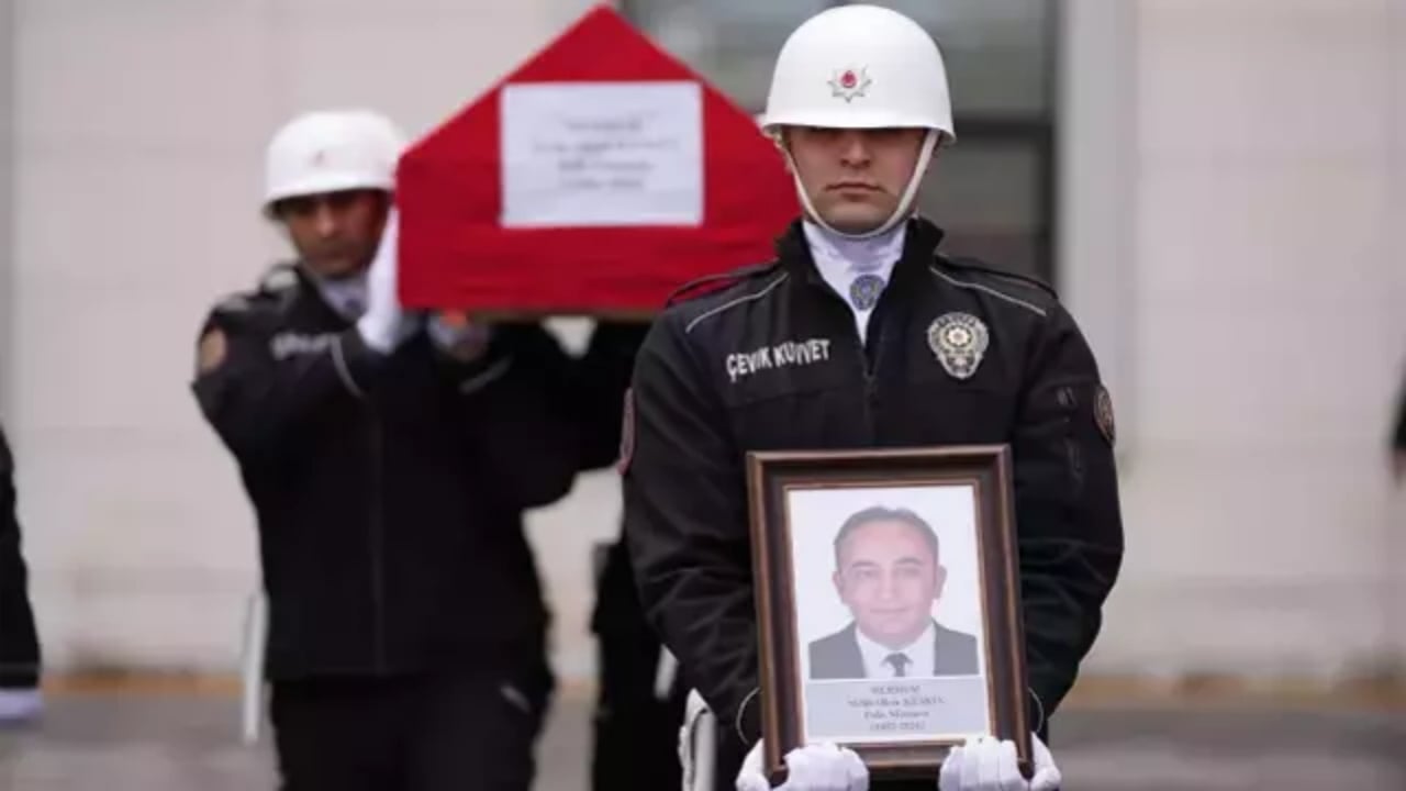 Foto - TÜVTÜRK istasyonunda büyük skandal! Polis memurunun dövülerek öldürüldüğü olay bakın niçin yaşanmış