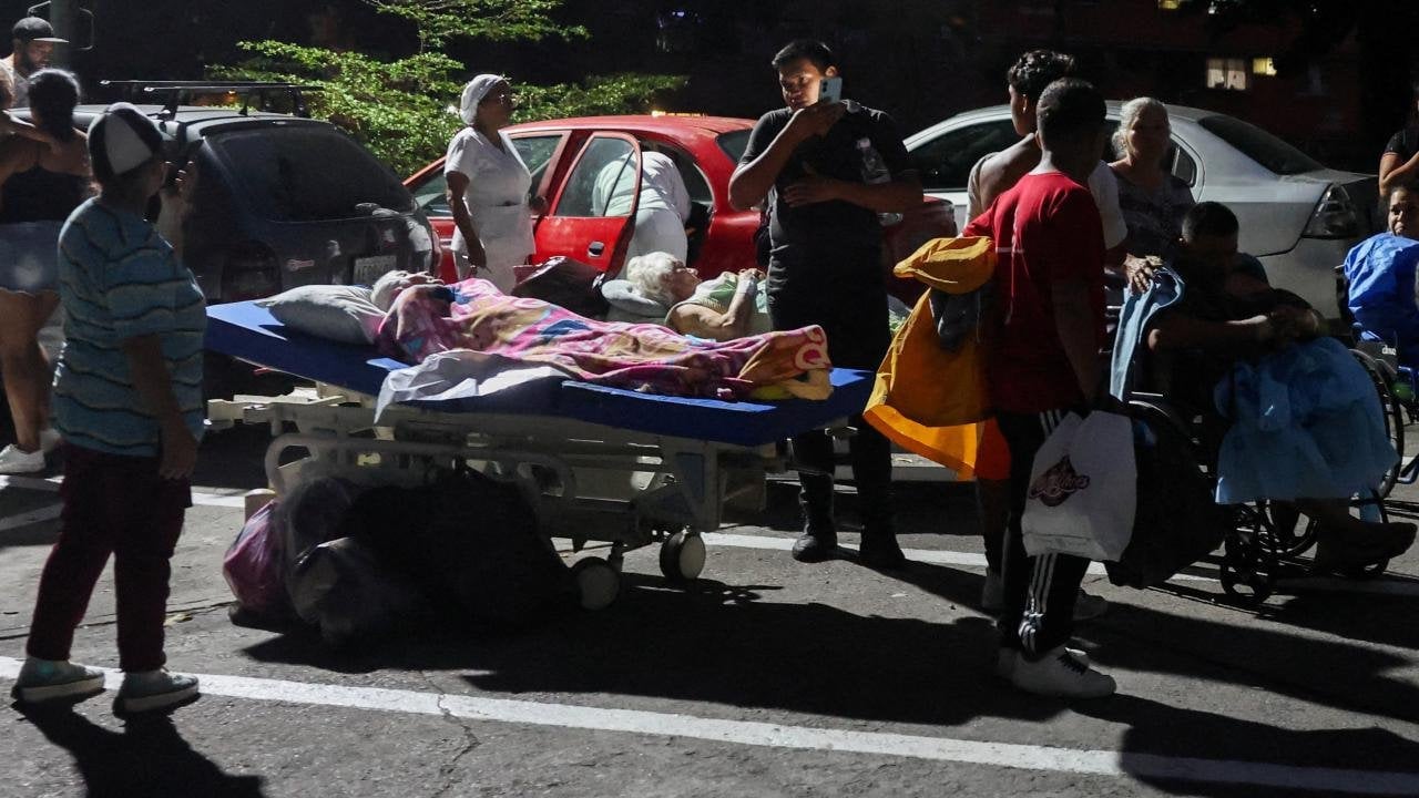 Foto - Uçaklar ardı sıra kalkacak! Ölü sayısı korkunç boyutlara ulaştı, Türkiye apar topar harekete geçti