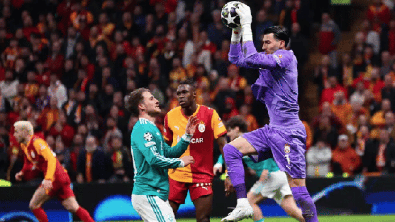 Foto - Uğurcan Çakır'dan Hacıosmanoğlu'na jet cevap: Liverpool maçı sonrası peş peşe açıklama geldi