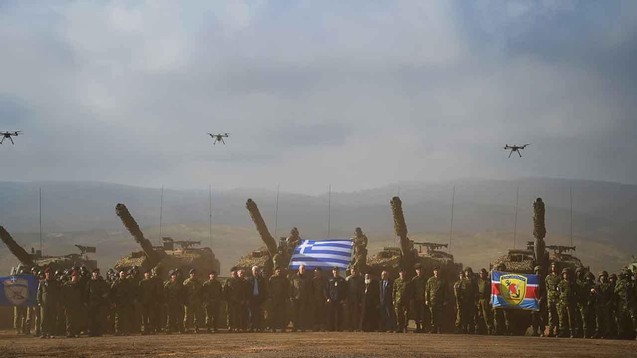Foto - 'Ukrayna'dan ders aldık' deyip harekete geçtiler: İHA'lar Türkiye'ye karşı peş peşe havalandı