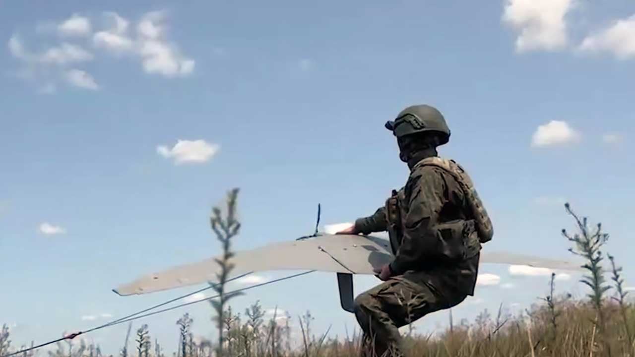 Foto - Ukrayna'nın etinden sütünden faydalanıyorlar! Savaş verileri şeytani şirkete gidiyor