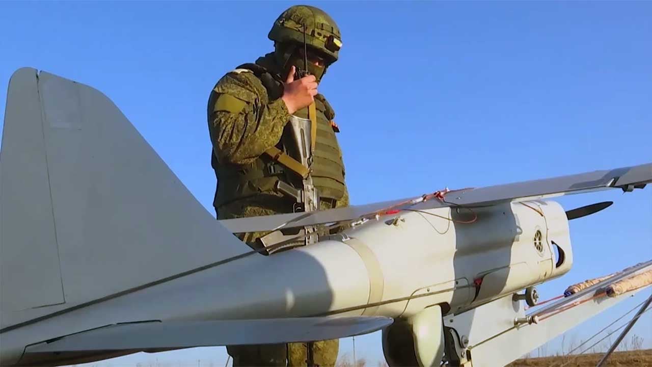 Foto - Ukrayna'nın etinden sütünden faydalanıyorlar! Savaş verileri şeytani şirkete gidiyor