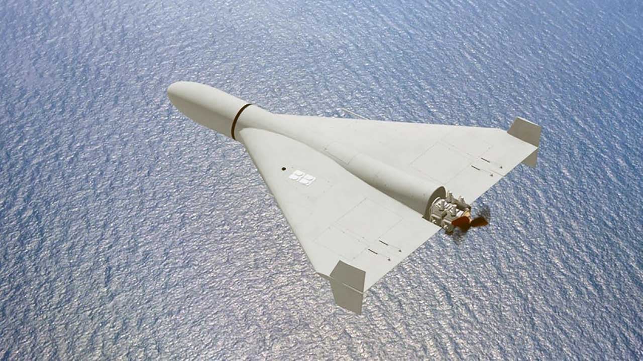 Foto - Ukrayna'nın etinden sütünden faydalanıyorlar! Savaş verileri şeytani şirkete gidiyor