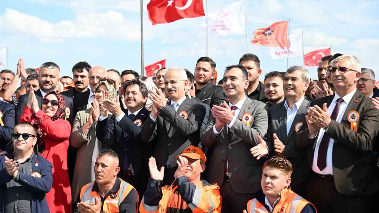 Foto - Ulaşım ağında hep daha iyiye doğru! Karaman çevre yolunda müjdeli haber