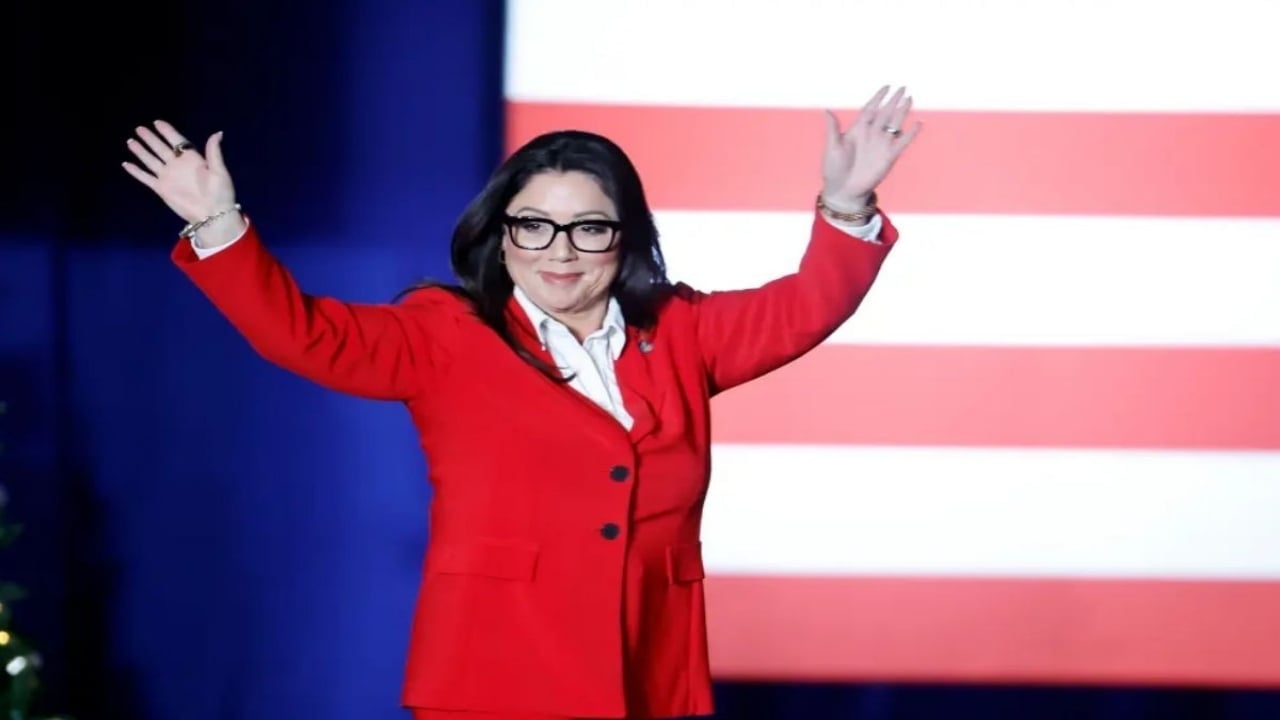 Foto - Ülke bu olayla yayık ayranı gibi çalkalanıyor! Kadın bakan, resmi ziyarette soluğu striptiz kulübünde aldı