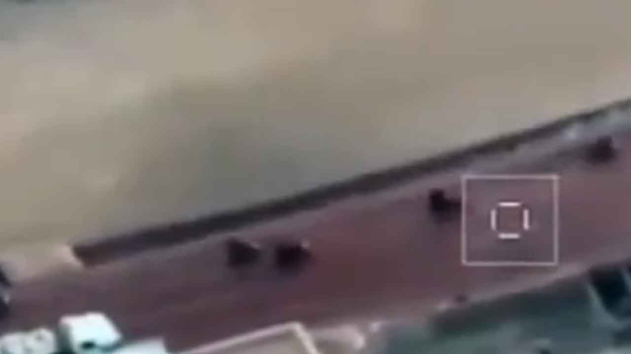 Foto - Ülkede ortalık karıştı: Bayraktar TB2 SİHA'lar peş peşe havalandı, önüne geleni ateşe verdi