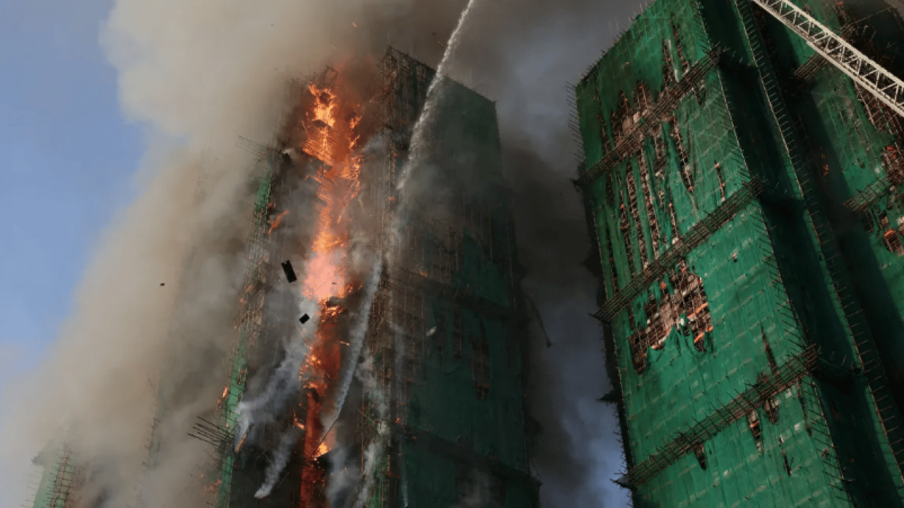 Foto - Ülkede yangın faciası: 2 bin daire kül oldu!