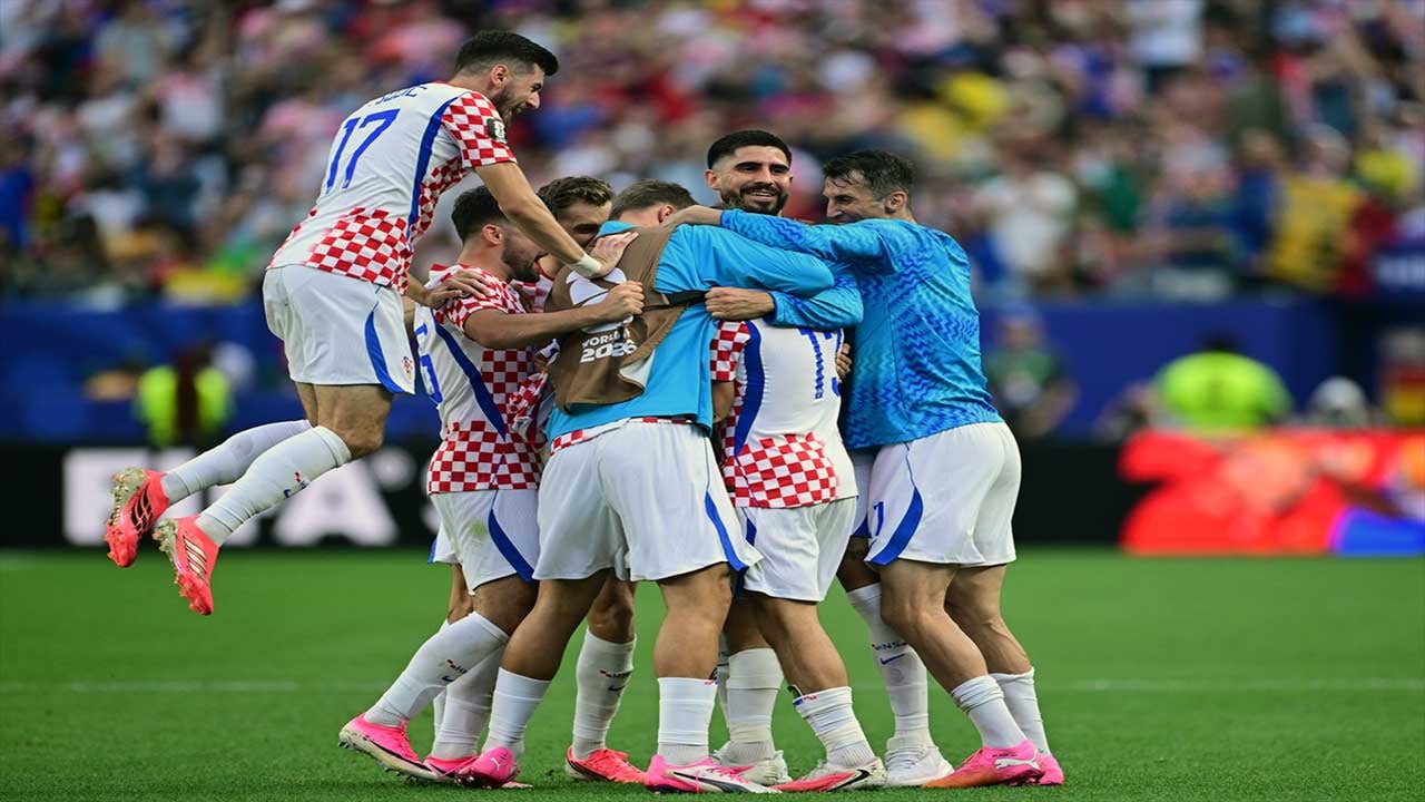 Foto - Ülkesi son 32'ye kaldı! 40'lık Luka Modric takdir topladı