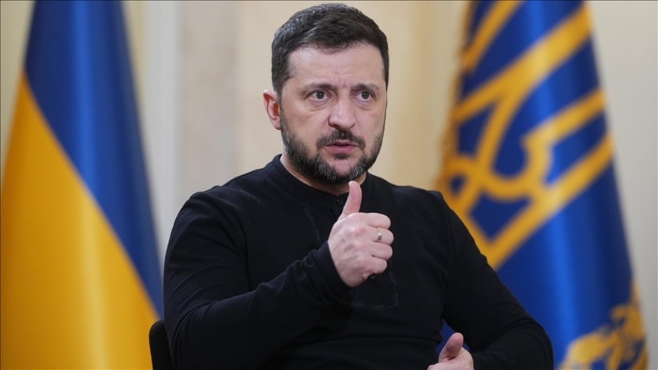 Foto - Ülkesi yanıyor, Zelenskiy fuhuş peşinde! Skandal paylaşım ortalığı karıştırdı