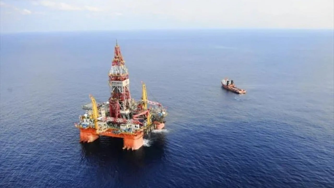 Foto - Ülkeyi ihya edecek keşif: Devasa petrol rezervine ulaşıldı
