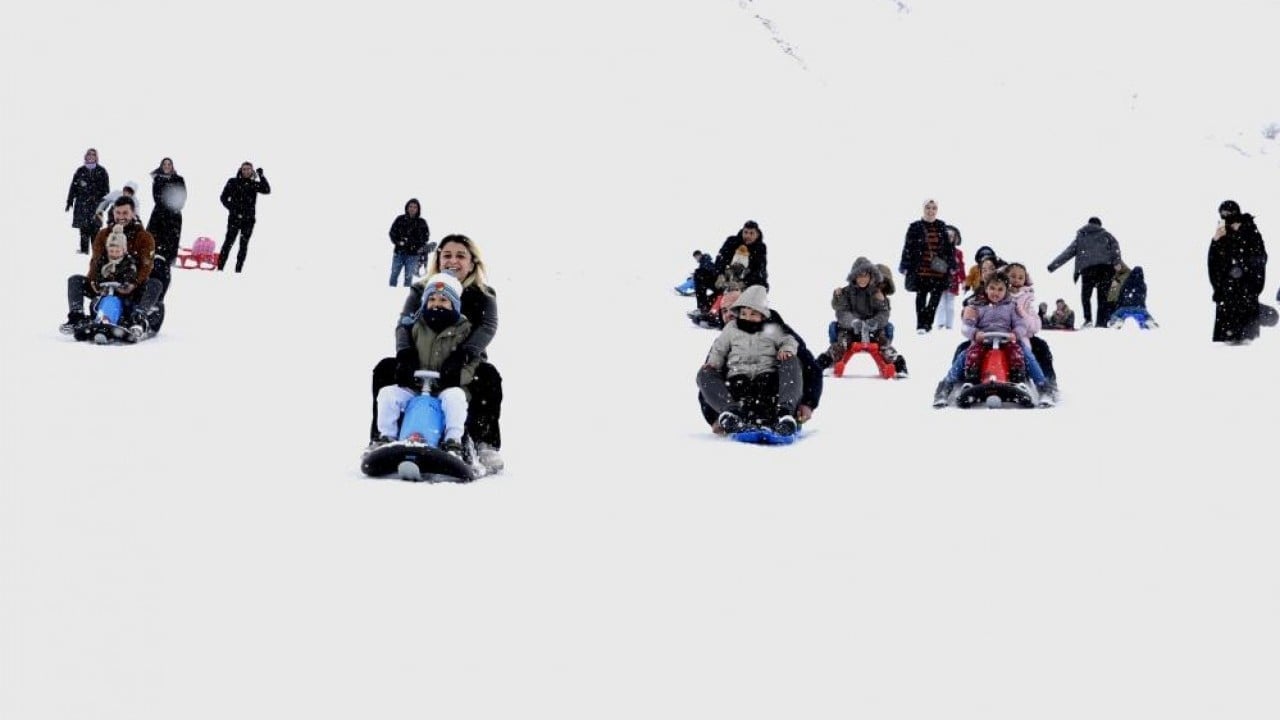 Foto - Uludağ ile Palandöken’in papucunu dama attı