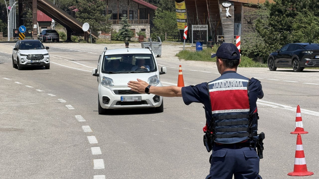 Foto - Uludağ’da nöbet başladı! Jandarma yeşil vatan için kuş uçurtmuyor