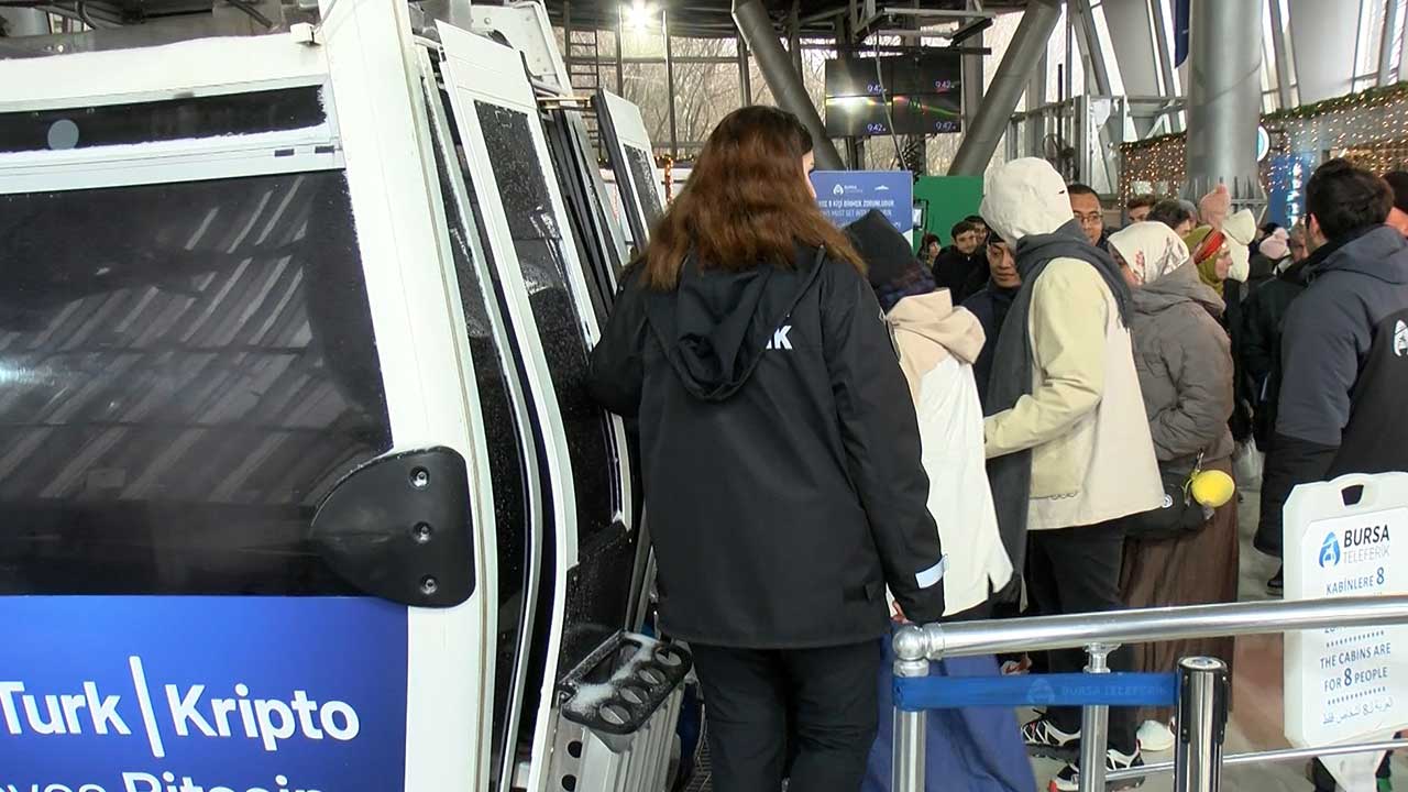 Foto - Uludağ'da teleferik yoğunluğu