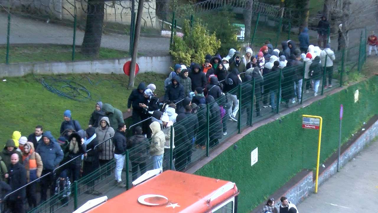 Foto - Uludağ'da teleferik yoğunluğu