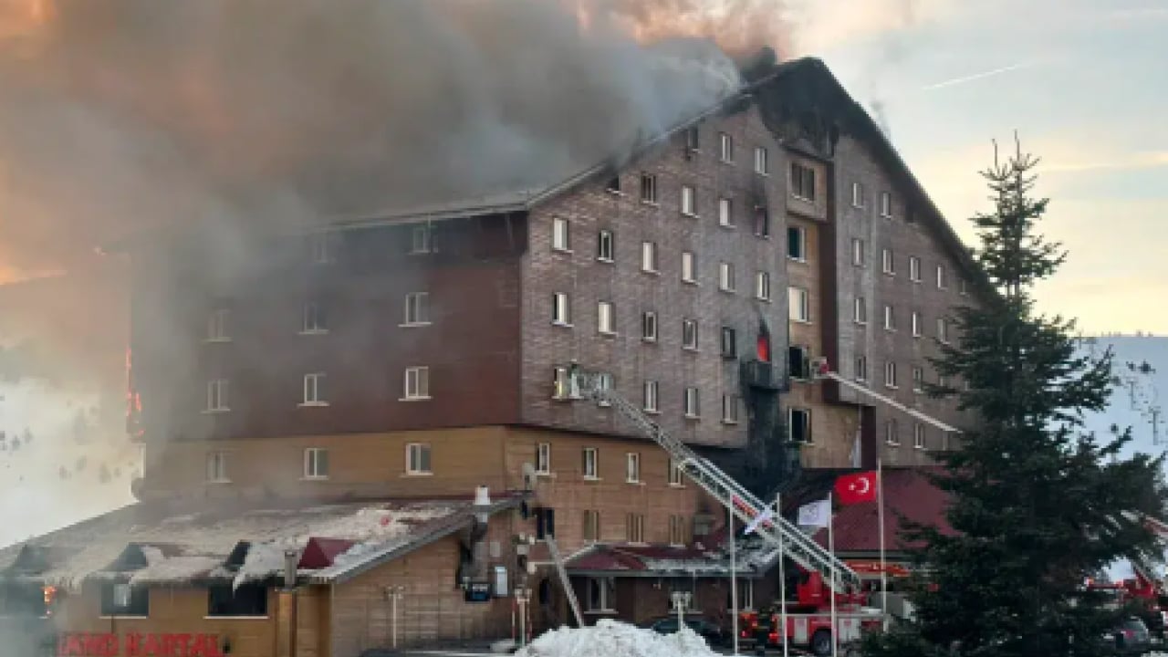 Foto - Uludağ’daki otel faciasında ‘ihmal’ skandalı: İtfaiye aracında su yok muydu?