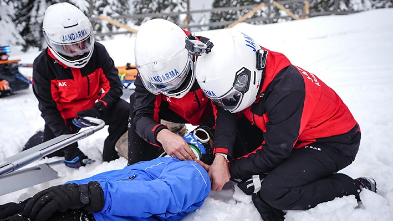 Foto - Uludağ'ın hakimi JAK timi destan yazdı