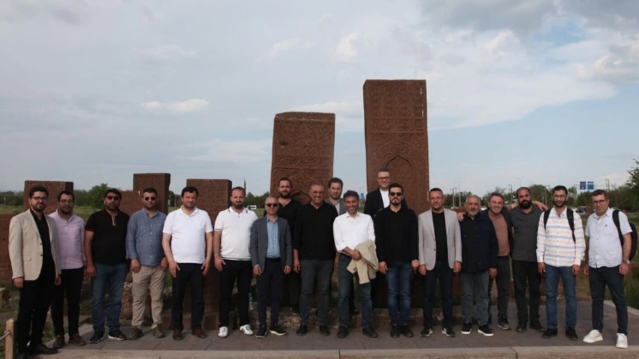 Ulusal basın Ahlat’a hayran kaldı