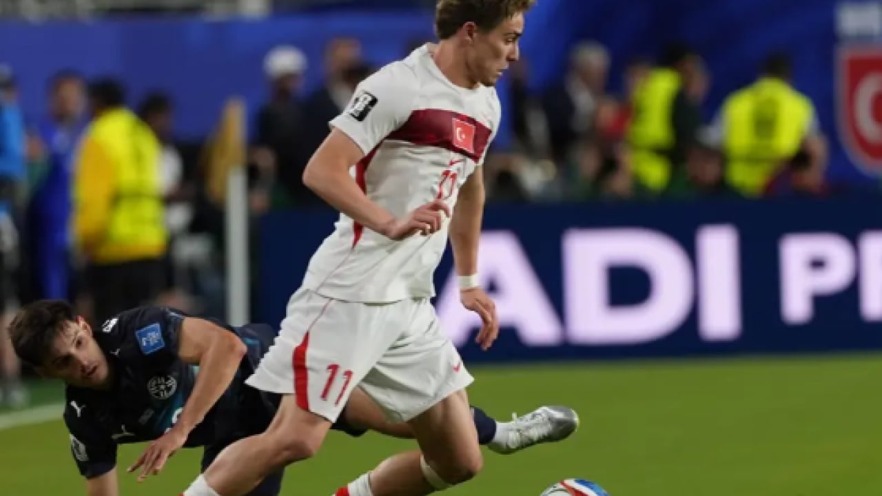 Foto - Ümit Özat'tan olay San Marino göndermesi! Montella'yı yerden yere vurdu!