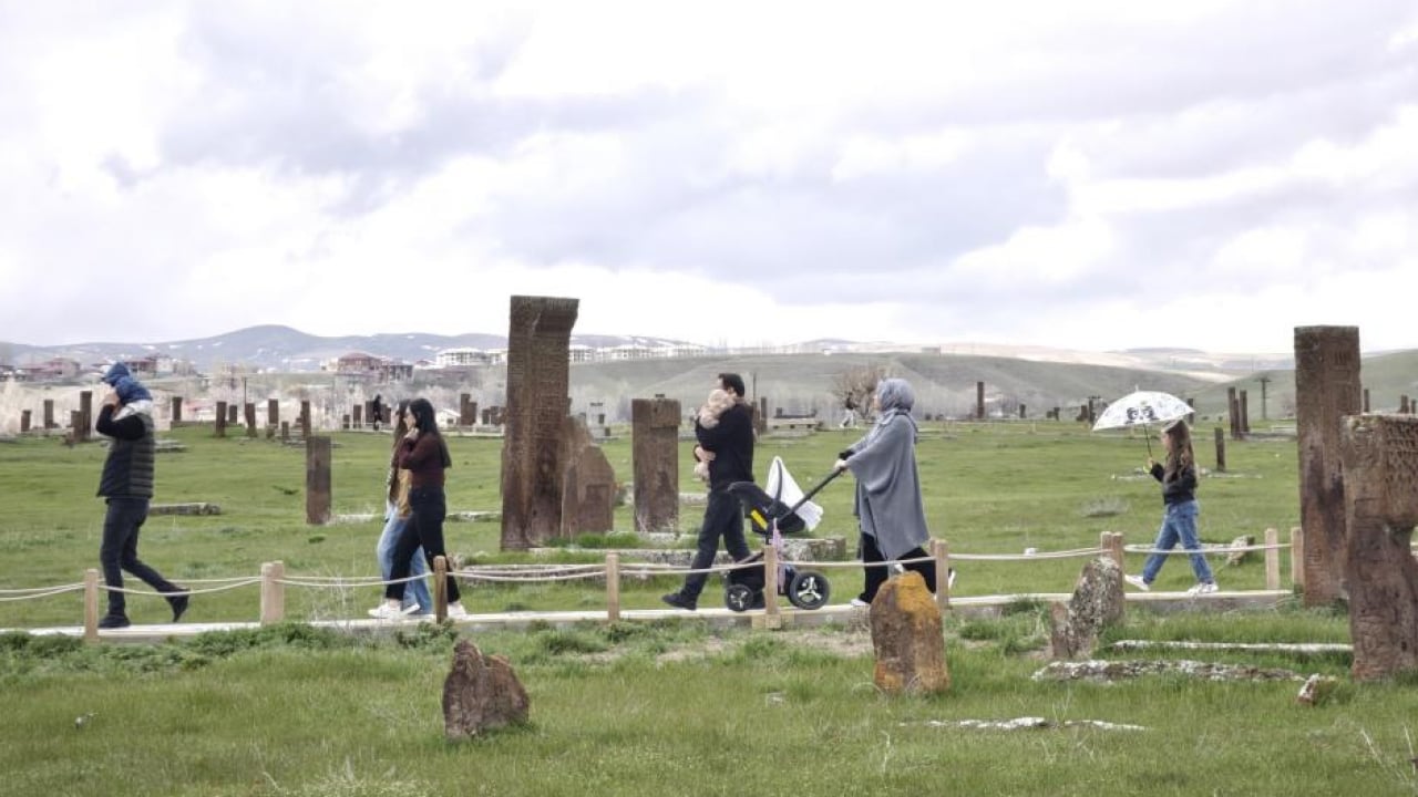 Foto - UNESCO listesindeki dev miras: Tarihi mezarlık ziyaretçi akınına uğradı