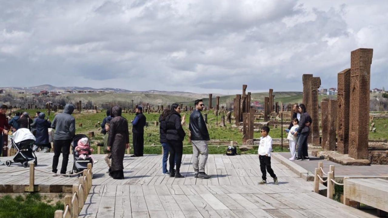 Foto - UNESCO listesindeki dev miras: Tarihi mezarlık ziyaretçi akınına uğradı