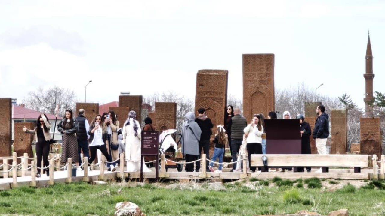 Foto - UNESCO listesindeki dev miras: Tarihi mezarlık ziyaretçi akınına uğradı