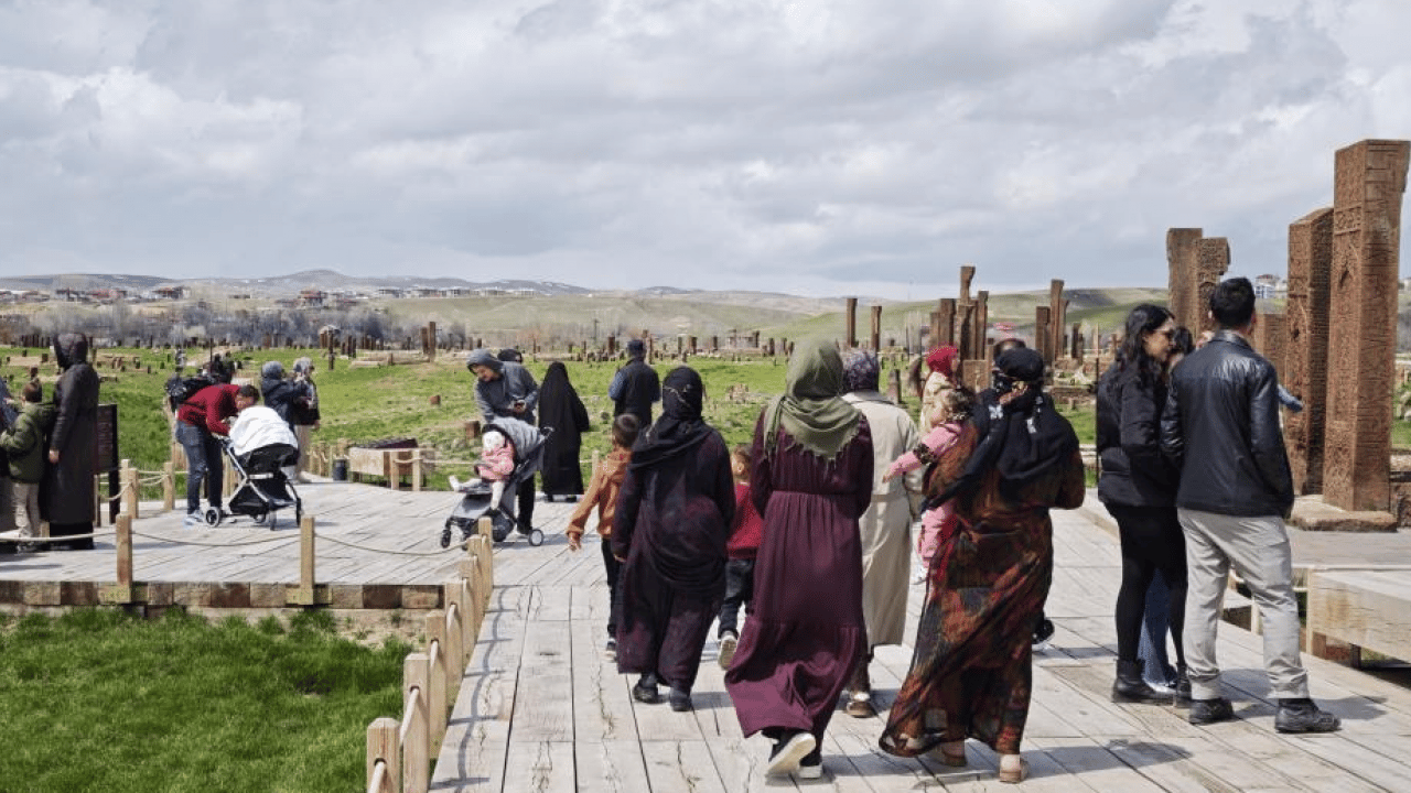 Foto - UNESCO listesindeki dev miras: Tarihi mezarlık ziyaretçi akınına uğradı