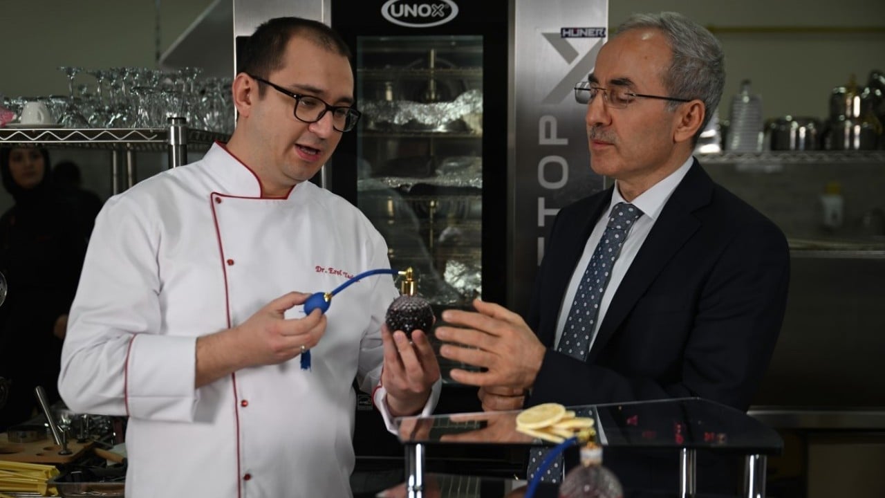 Foto - Üniversite öğrencilerinden yeni pazarlama taktiği! Osmanlı yemekleri 