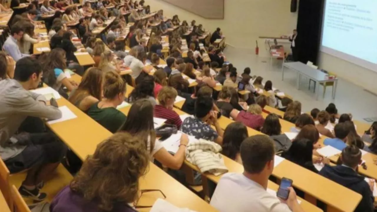 Foto - Üniversitelerde yeni dönem resmen başlıyor: O bölüm dışında hepsi 3 yıl olacak!