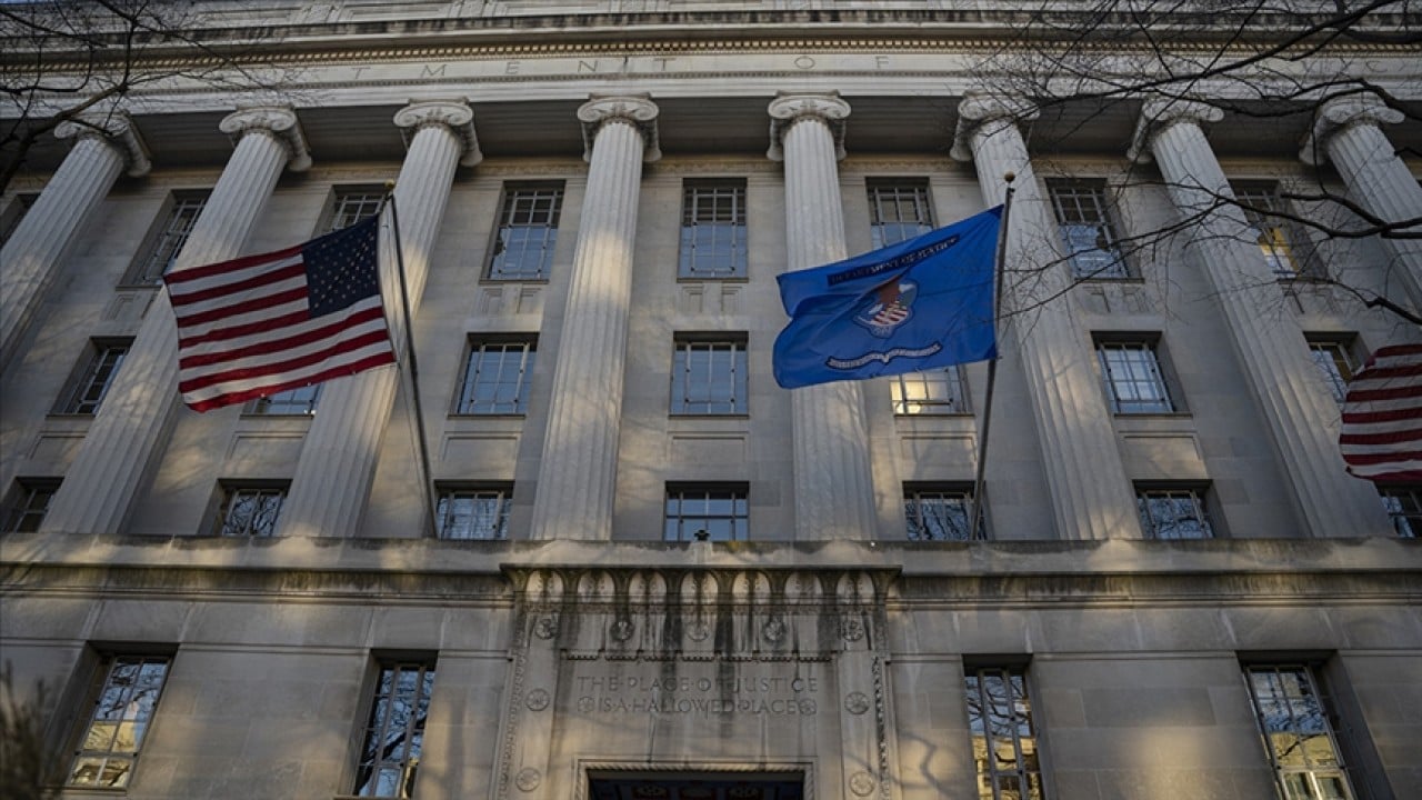 Foto - Ünlü Alman bankası neler yapmış neler! Epstein skandalı, yeni skandalı ortaya çıkardı