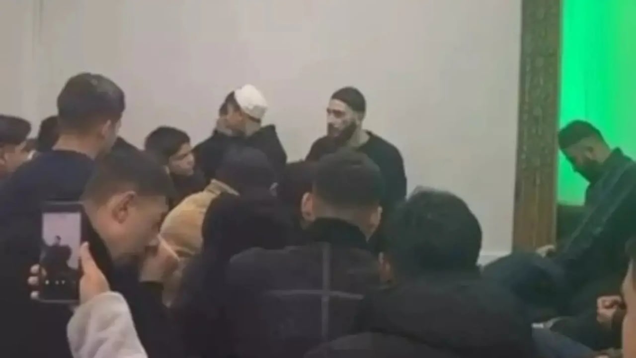 Foto - Ünlü dizi oyuncusu tövbe edip İslam’a yöneldi! İşte pişmanlık dolu itirafları