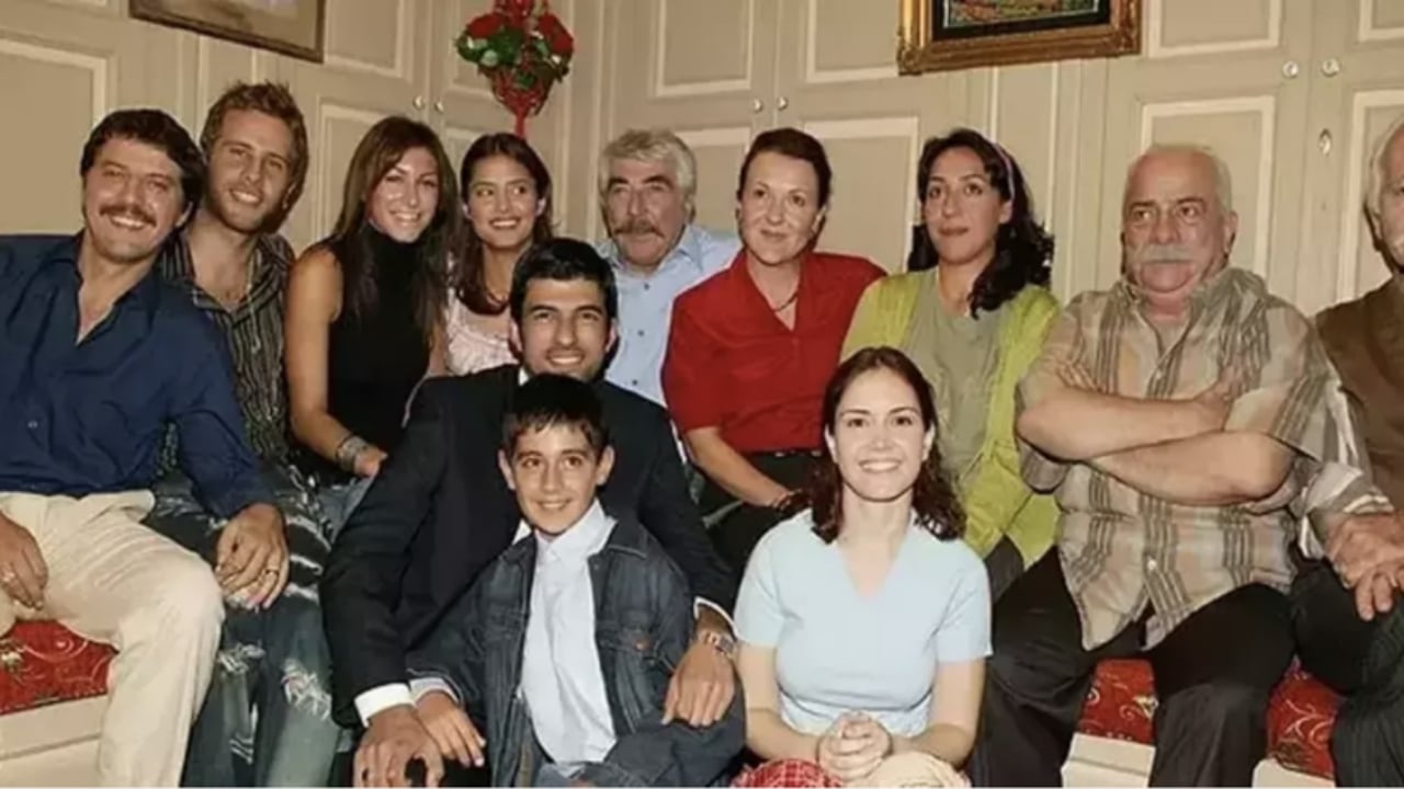 Foto - Ünlü dizide çocuk oyuncuydu! Ozan Uğurlu, son haliyle herkesi şaşkına çevirdi