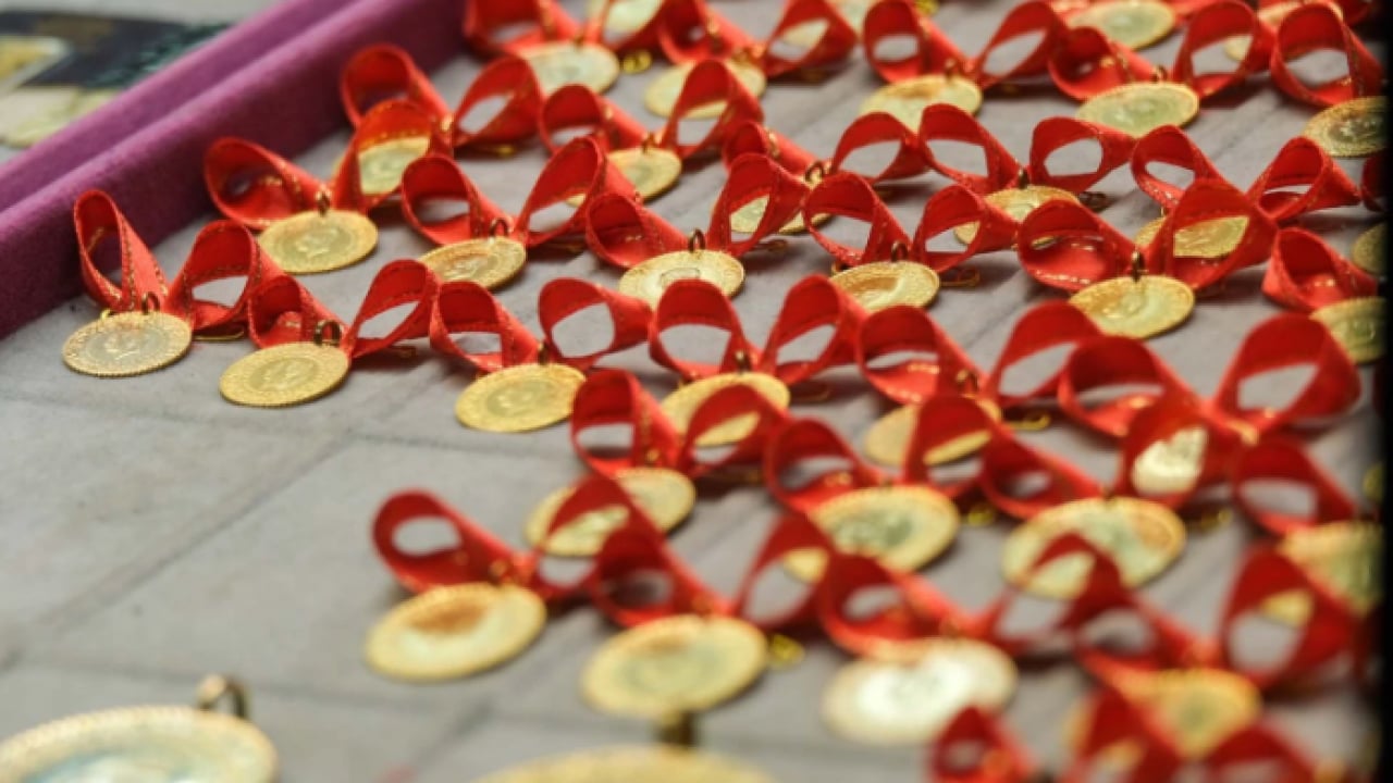 Foto - Ünlü ekonomistten tarihi açıklama! İşte gram altının 9 bin TL olacağı tarih