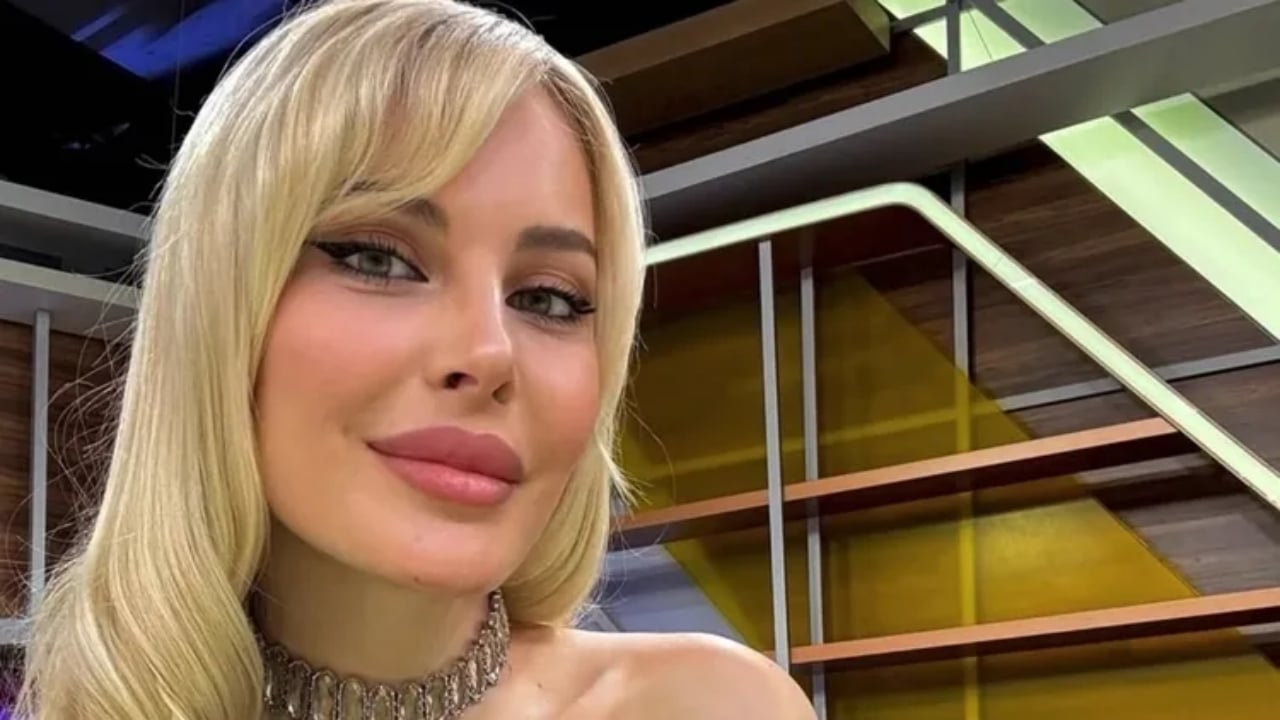 Foto - Ünlü ekran yüzü resmen çıldırdı: Vasıfsızlar, pislikler! Allah şahidimdir ki...